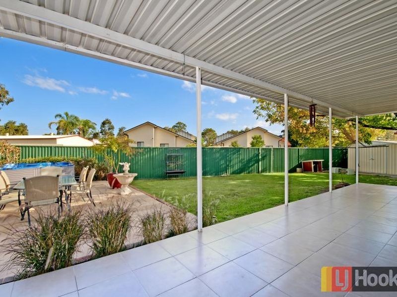 6 Harvey Place, Toongabbie NSW 2146