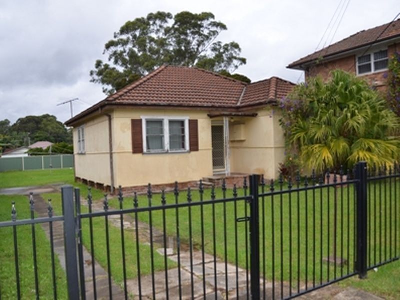 66 Aurelia Street, Toongabbie NSW 2146