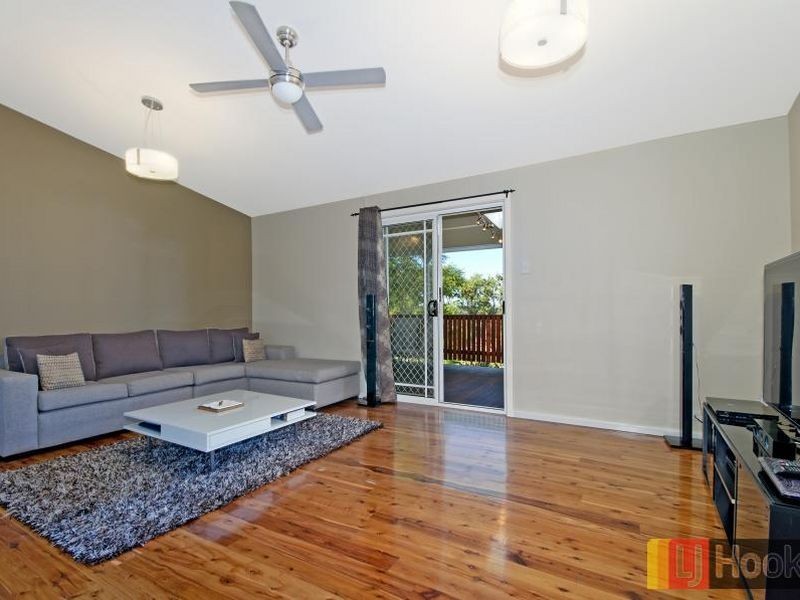 16 Constitution Road, Constitution Hill NSW 2145