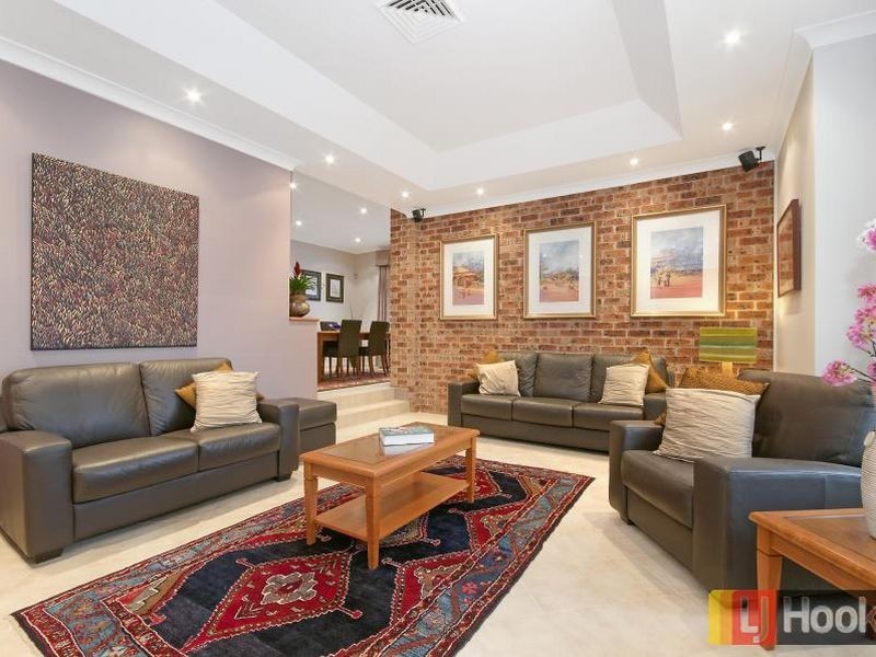 25 Tungarra Road, Girraween NSW 2145