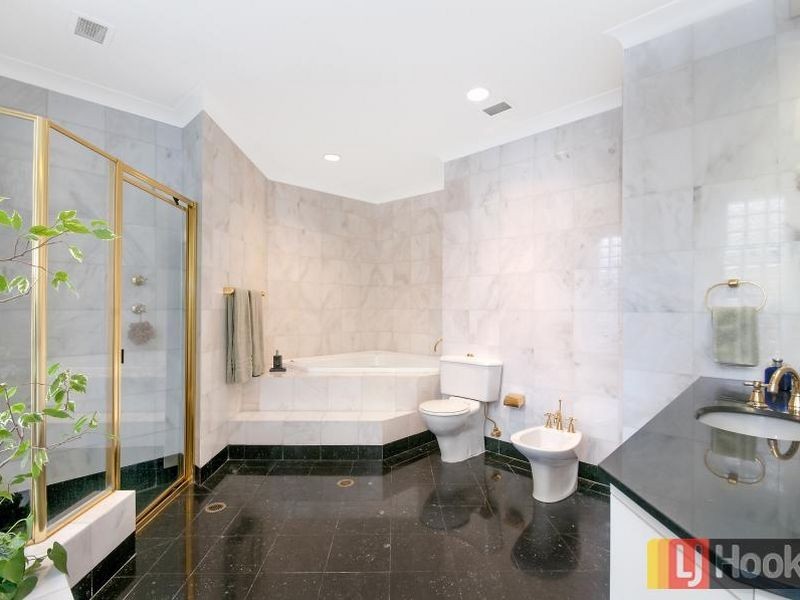 25 Tungarra Road, Girraween NSW 2145