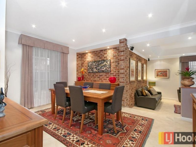 25 Tungarra Road, Girraween NSW 2145