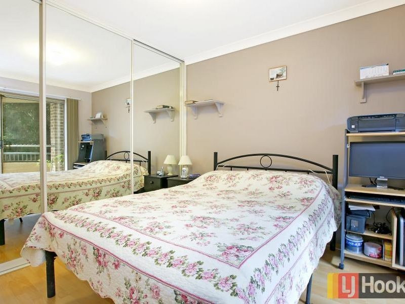 16/235 Targo Road, Toongabbie NSW 2146