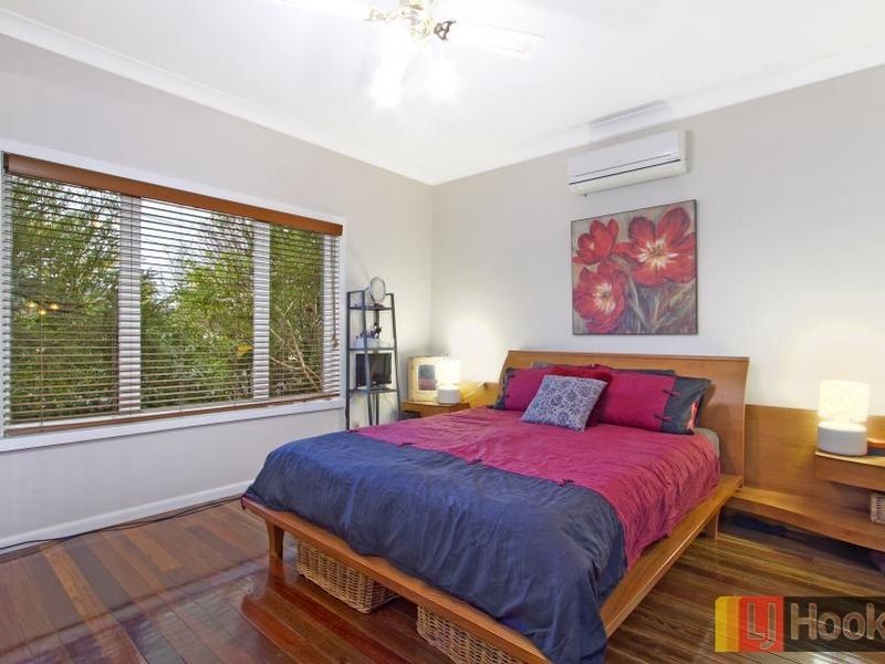 64 Portico Parade, Toongabbie NSW 2146