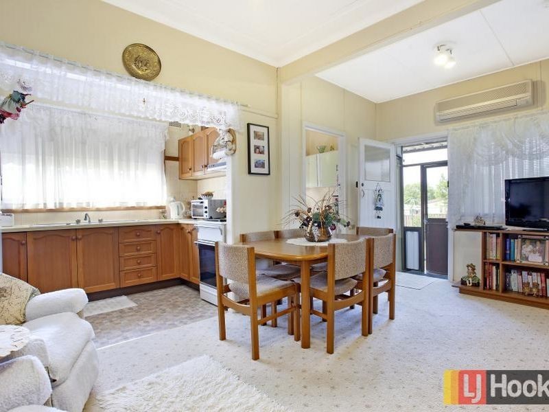 4 Gibson Place, Blacktown NSW 2148