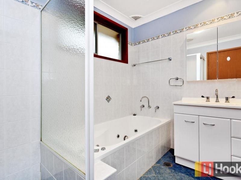 10 Valparaiso Avenue, Toongabbie NSW 2146