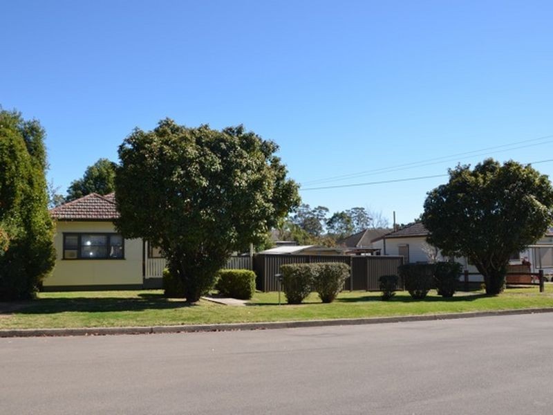 5 Linden Street, Toongabbie NSW 2146