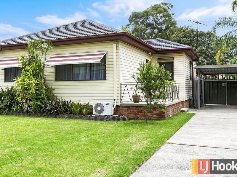 10 Preston Road, Old Toongabbie NSW 2146