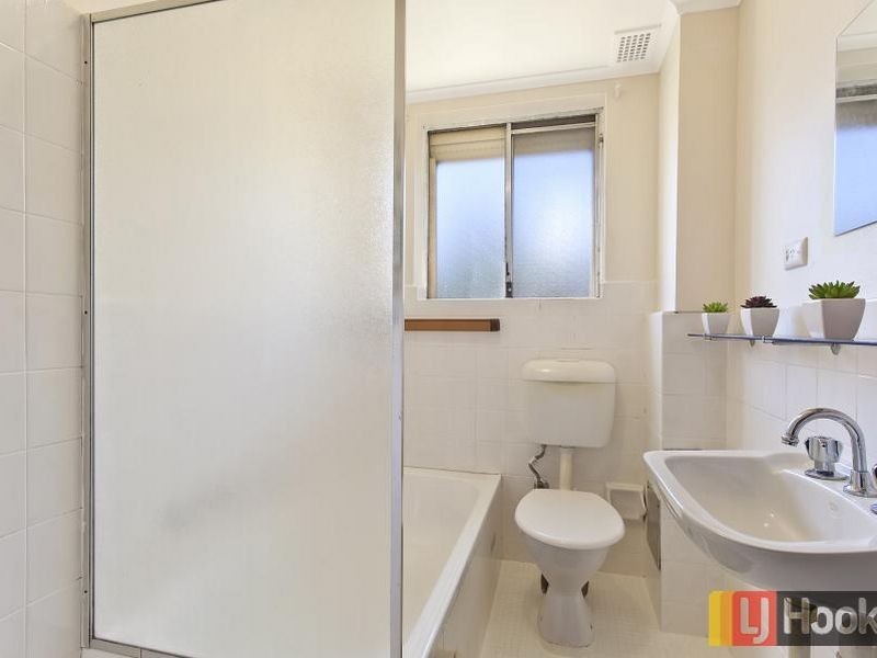 2/43 Aurelia Street, Toongabbie NSW 2146