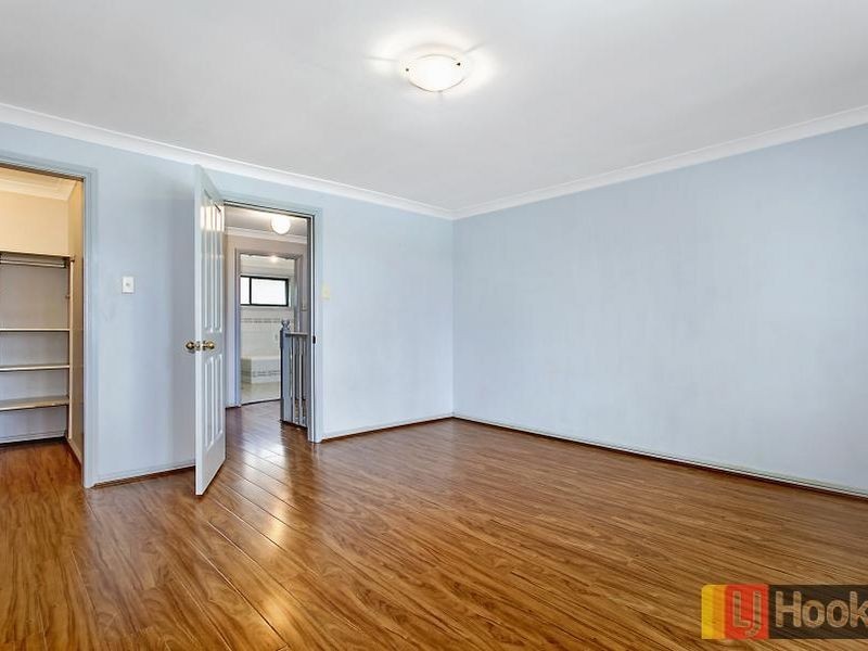 2/39-41 Metella Road, Toongabbie NSW 2146