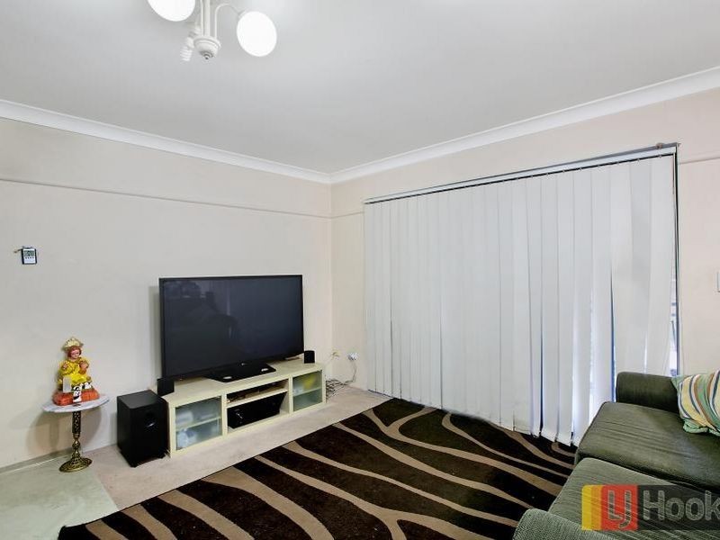 24/245 Targo Road, Toongabbie NSW 2146