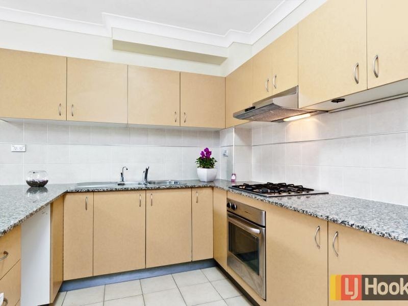 21/2 Wentworth Avenue, Toongabbie NSW 2146