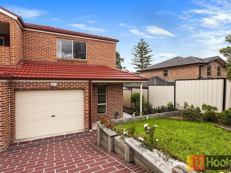 12C Tungarra Road, Girraween NSW 2145