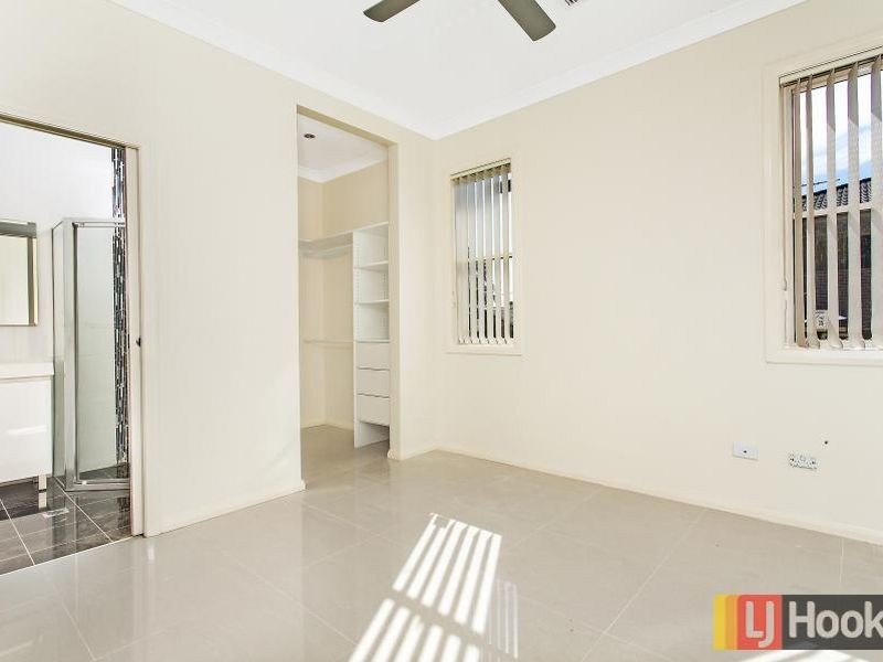 4/55 Oramzi Road, Girraween NSW 2145