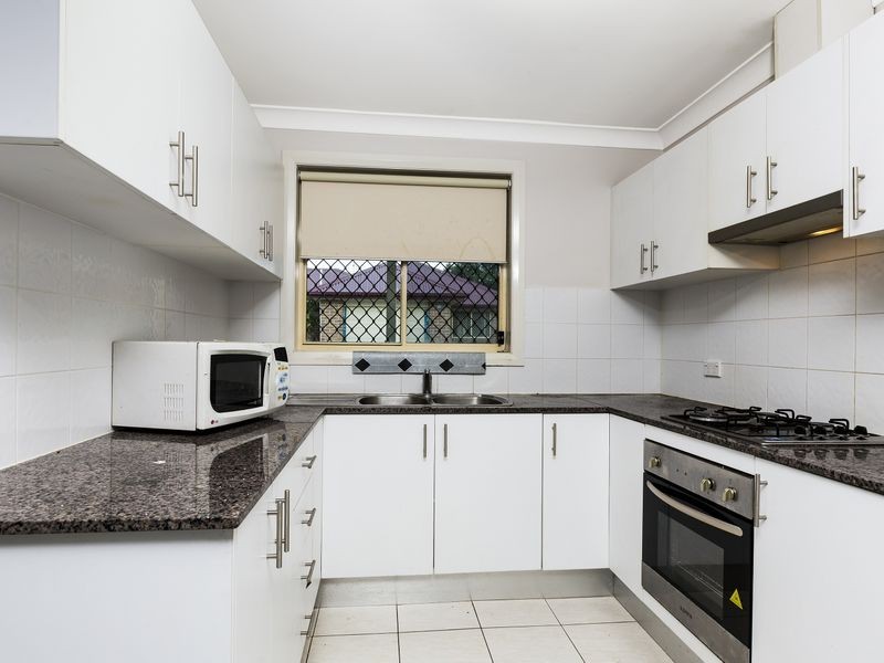 12/171 Targo Road, Girraween NSW 2145