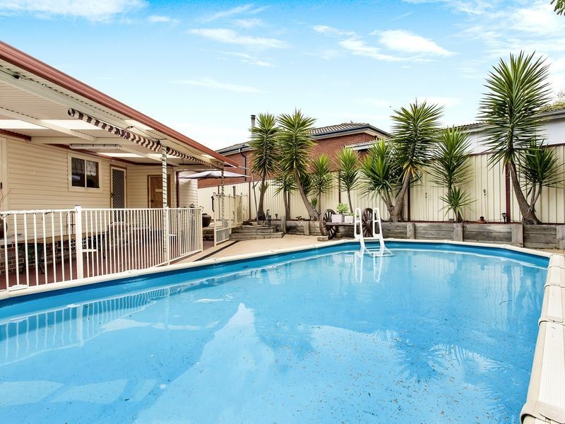 2 Potter Street, Old Toongabbie NSW 2146