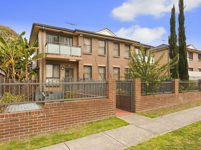 1/14 Valeria Street, Toongabbie NSW 2146