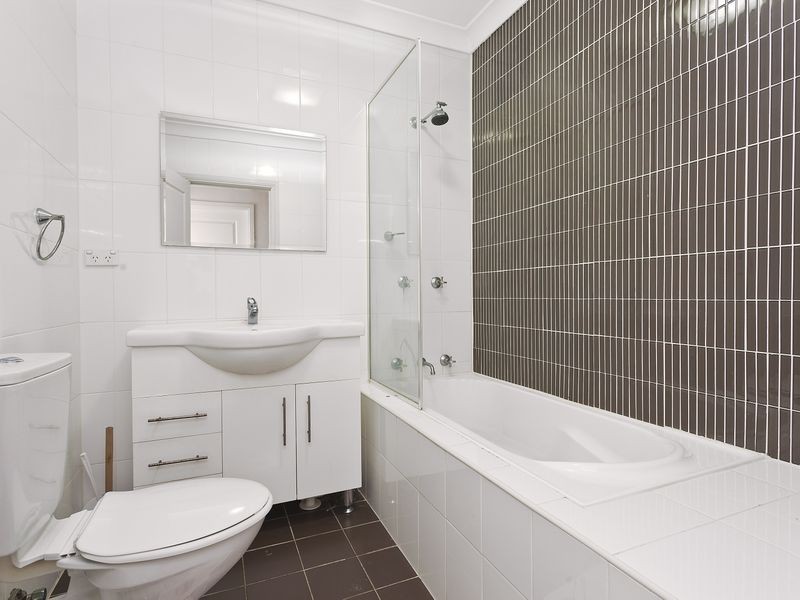 1/14 Valeria Street, Toongabbie NSW 2146