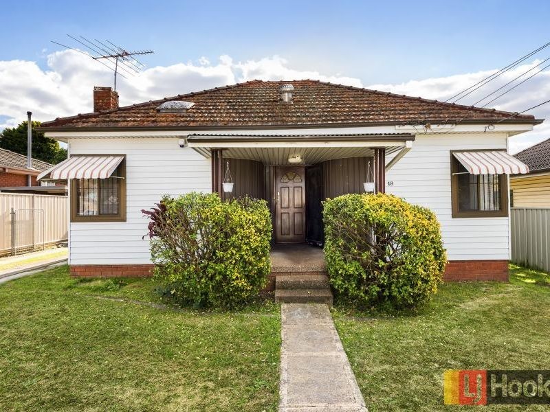 18 Melody Street, Toongabbie NSW 2146