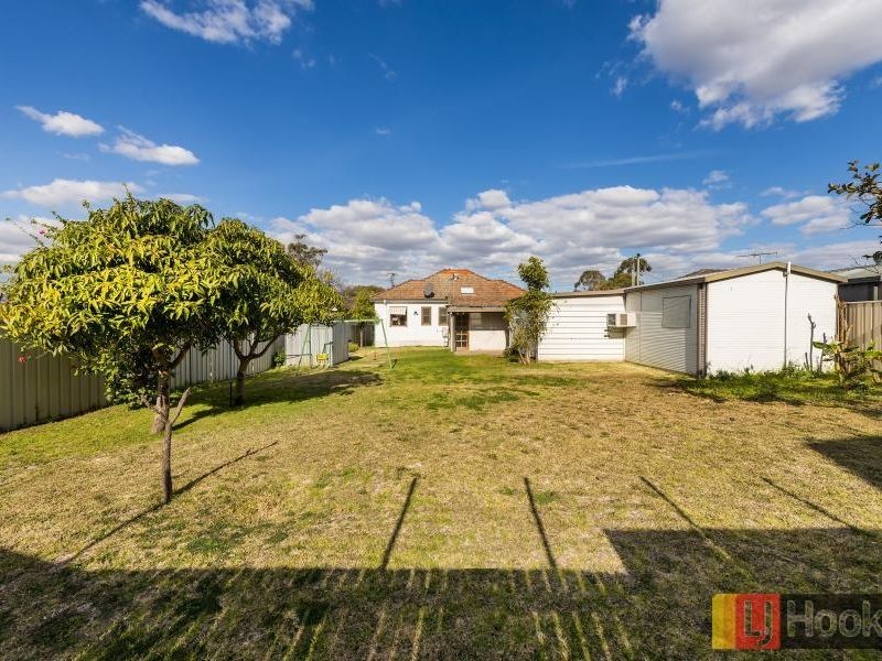 18 Melody Street, Toongabbie NSW 2146