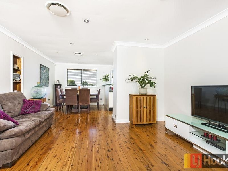 49 Valparaiso Avenue, Toongabbie NSW 2146