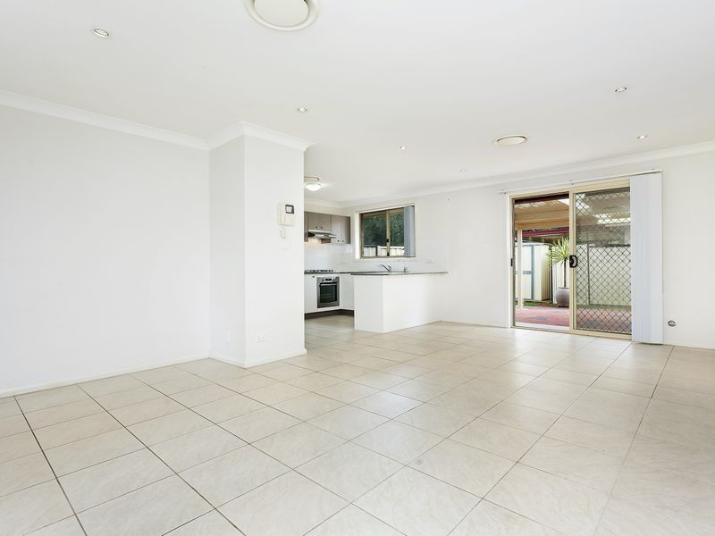 6 Memphis Crescent, Toongabbie NSW 2146