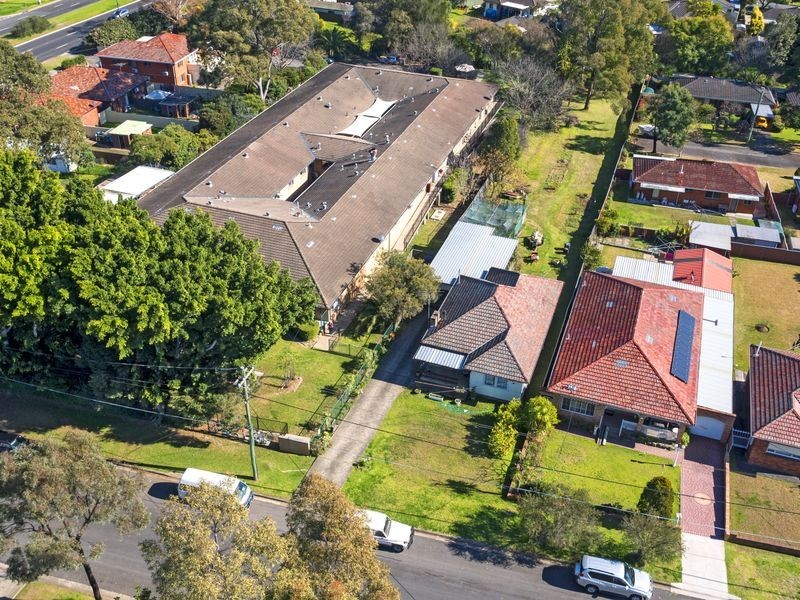 6 Wyena Road, Pendle Hill NSW 2145