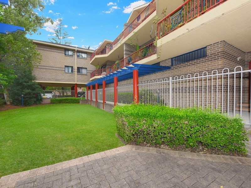 17/240-242 Targo Road, Toongabbie NSW 2146