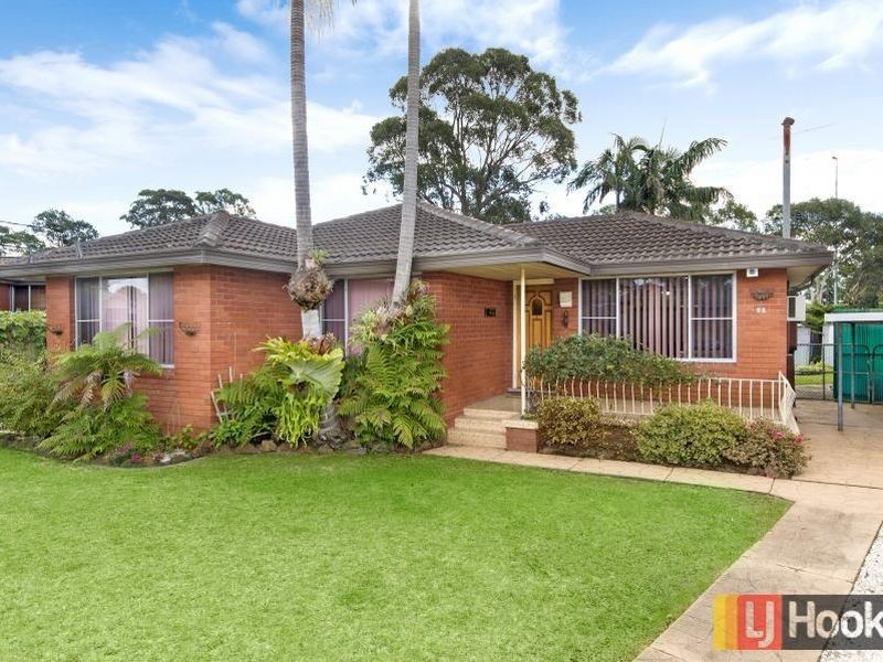 10 Paris Place, Toongabbie NSW 2146