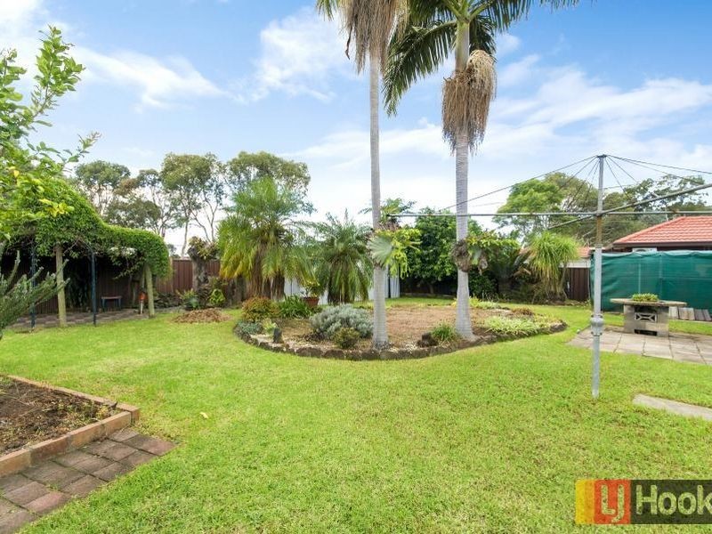 10 Paris Place, Toongabbie NSW 2146