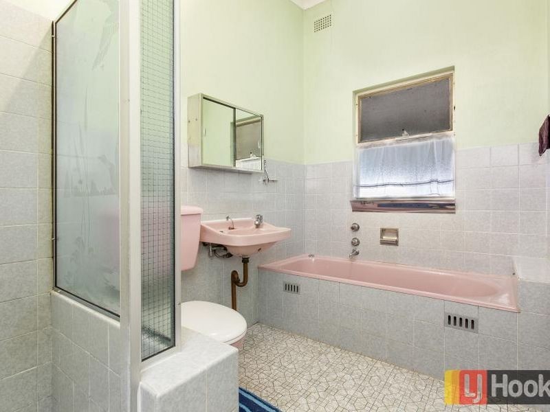 12 Nulang Street, Old Toongabbie NSW 2146