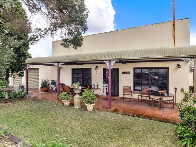 7 Portia Road, Toongabbie NSW 2146