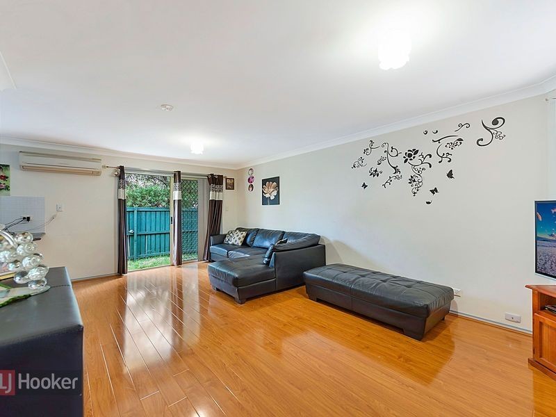 2/24 Girraween Road, Girraween NSW 2145