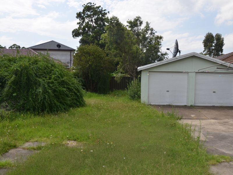 72 Fitzwilliam Road, Toongabbie NSW 2146