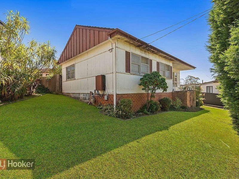 7 Chalmers Crescent, Old Toongabbie NSW 2146