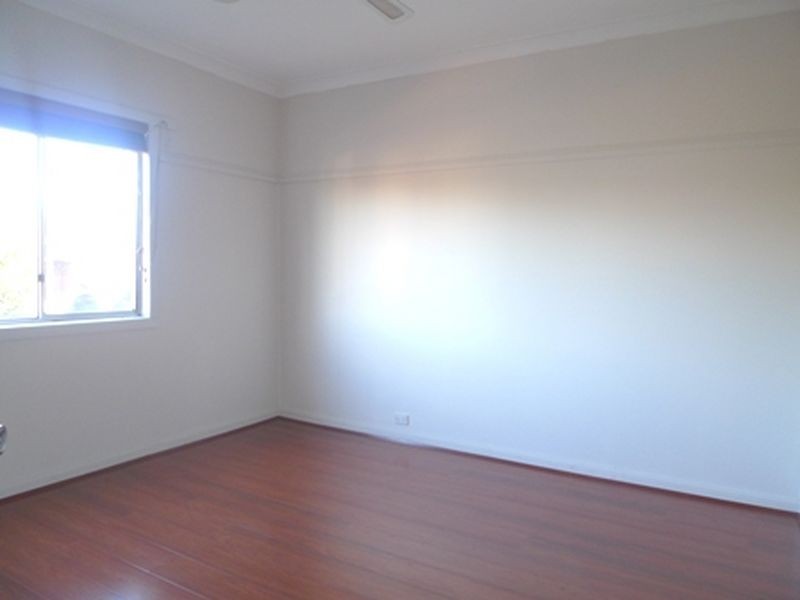 33 Oatlands Street, Wentworthville NSW 2145