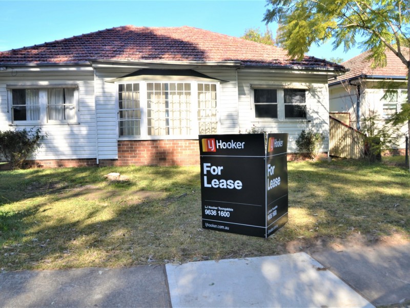 23 Junia Avenue, Toongabbie NSW 2146