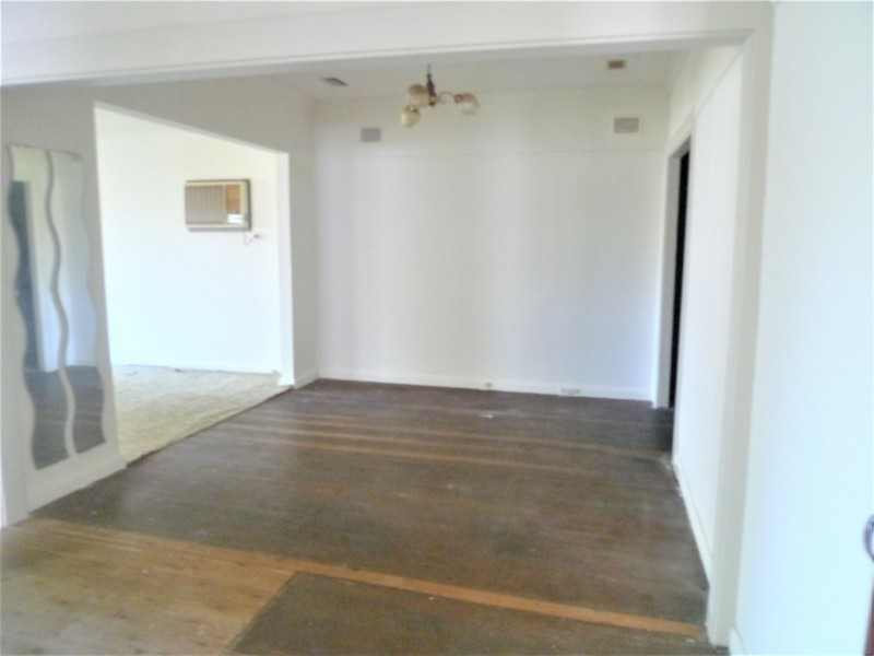 23 Junia Avenue, Toongabbie NSW 2146