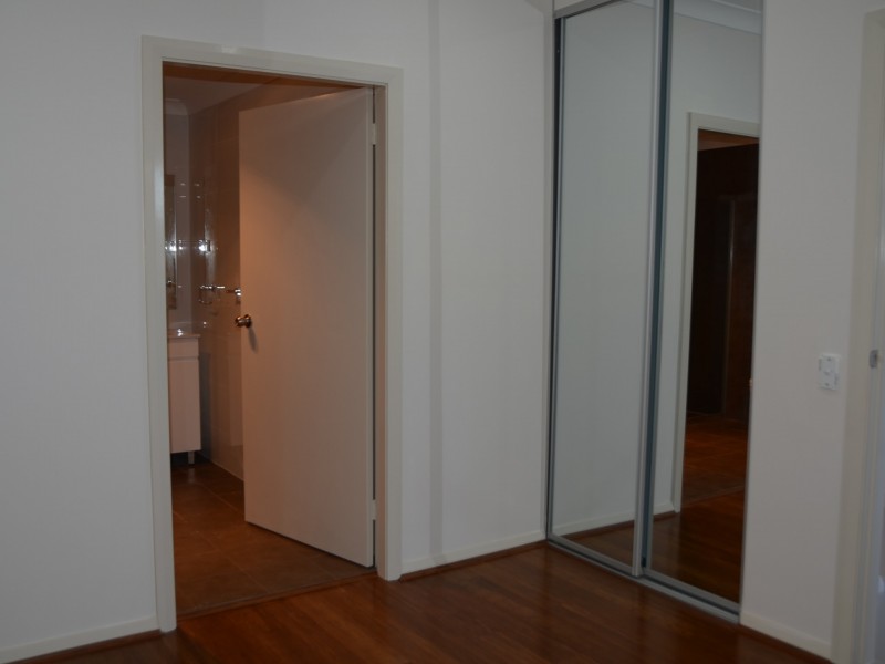 4/17 Carinya Road, Girraween NSW 2145