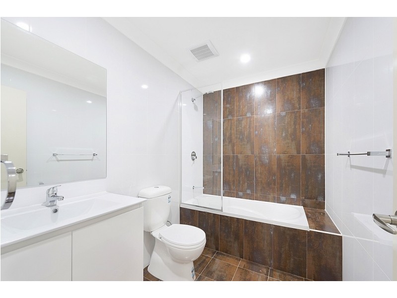 6/3-4 Harvey Place, Toongabbie NSW 2146