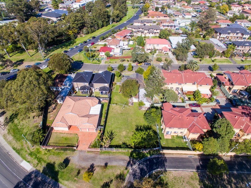 7 Valeria Street, Toongabbie NSW 2146