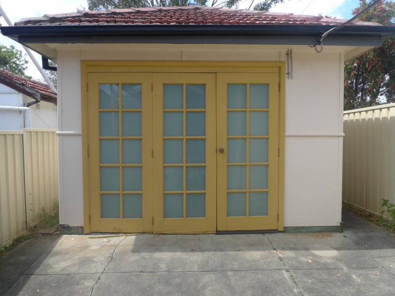 19a Junia Avenue, Toongabbie NSW 2146