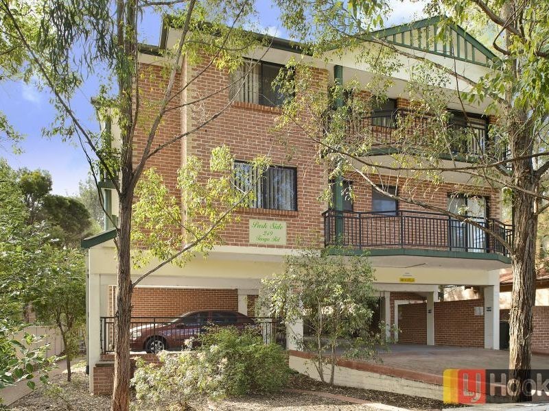 4/249 Targo Road, Toongabbie NSW 2146