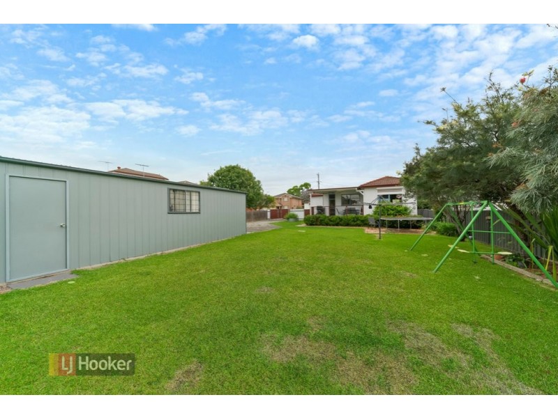 14 Picasso Crescent, Old Toongabbie NSW 2146