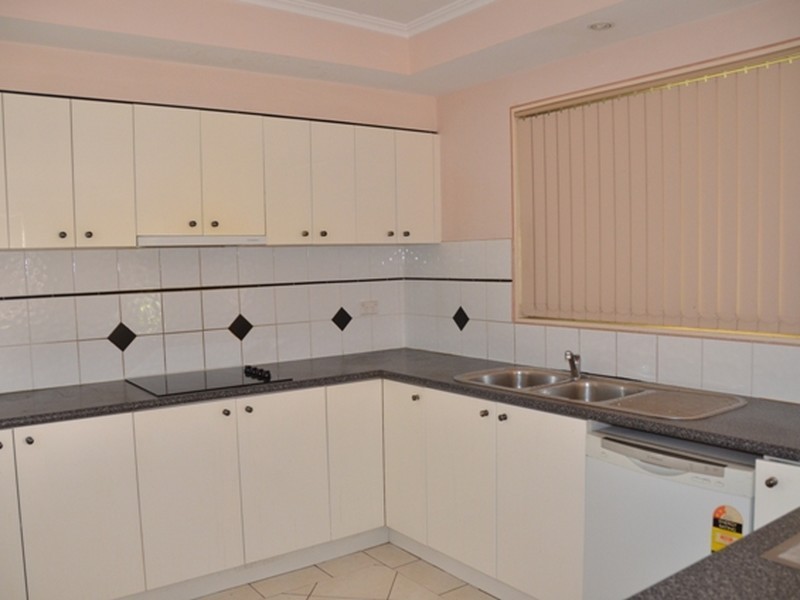 32 Marcia Street, Toongabbie NSW 2146