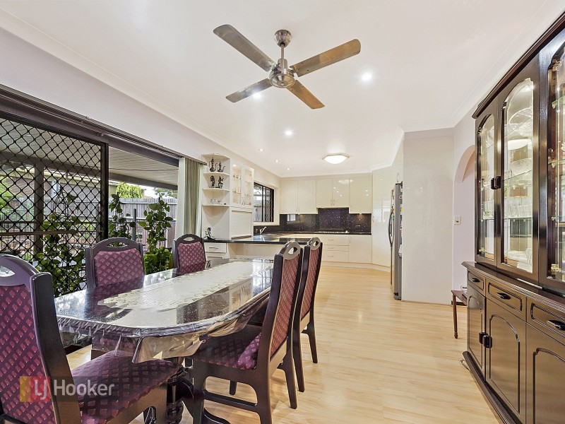 73 Oramzi Road, Girraween NSW 2145