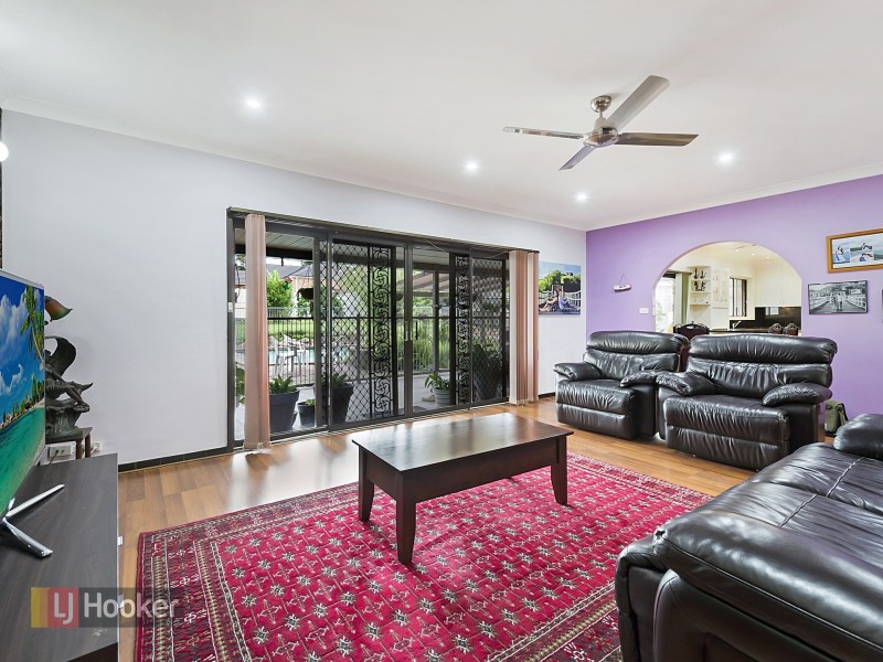 73 Oramzi Road, Girraween NSW 2145