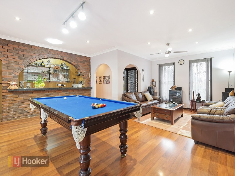 73 Oramzi Road, Girraween NSW 2145