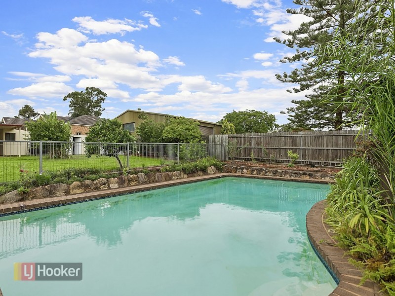 73 Oramzi Road, Girraween NSW 2145