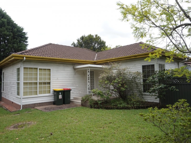 9 Octavia Street, Toongabbie NSW 2146